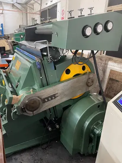 Máy cắt khuôn Tymq-1100 với công nghệ dập nóng hiện đại hình ảnh 1-description