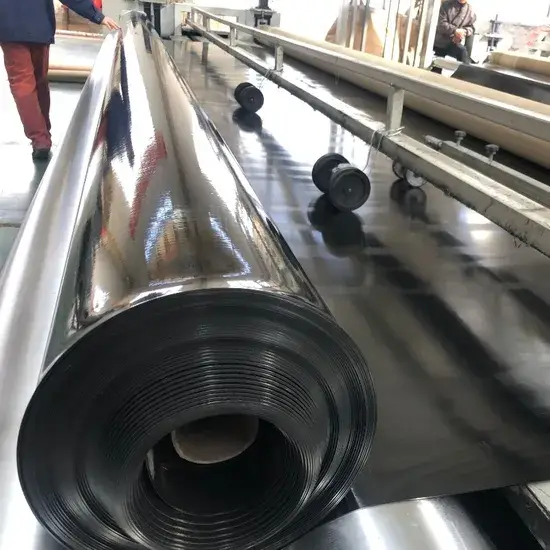 Lớp Geomembrane HDPE 2mm - Phim HDPE Màu Xanh 1mm dùng để lót ao cá ngoài trời hình ảnh 1-description