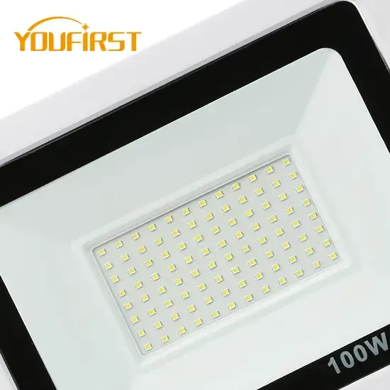 Đèn LED 100W cho không gian làm việc sáng rực và hiệu quả hình ảnh 1-description