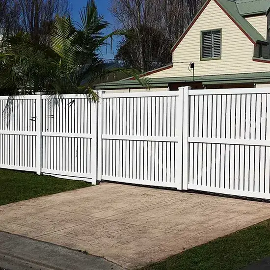 Hàng rào riêng tư PVC chống tia UV Fentech màu trắng - Sản phẩm bán riêng tư bằng nhựa vinyl PVC hình ảnh 1-description