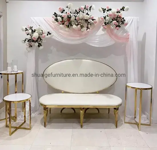 Đẳng cấp hoàng gia: Sofa từ Nhung Cao Cấp cho Không Gian Phòng Khách của Bạn hình ảnh 1-description
